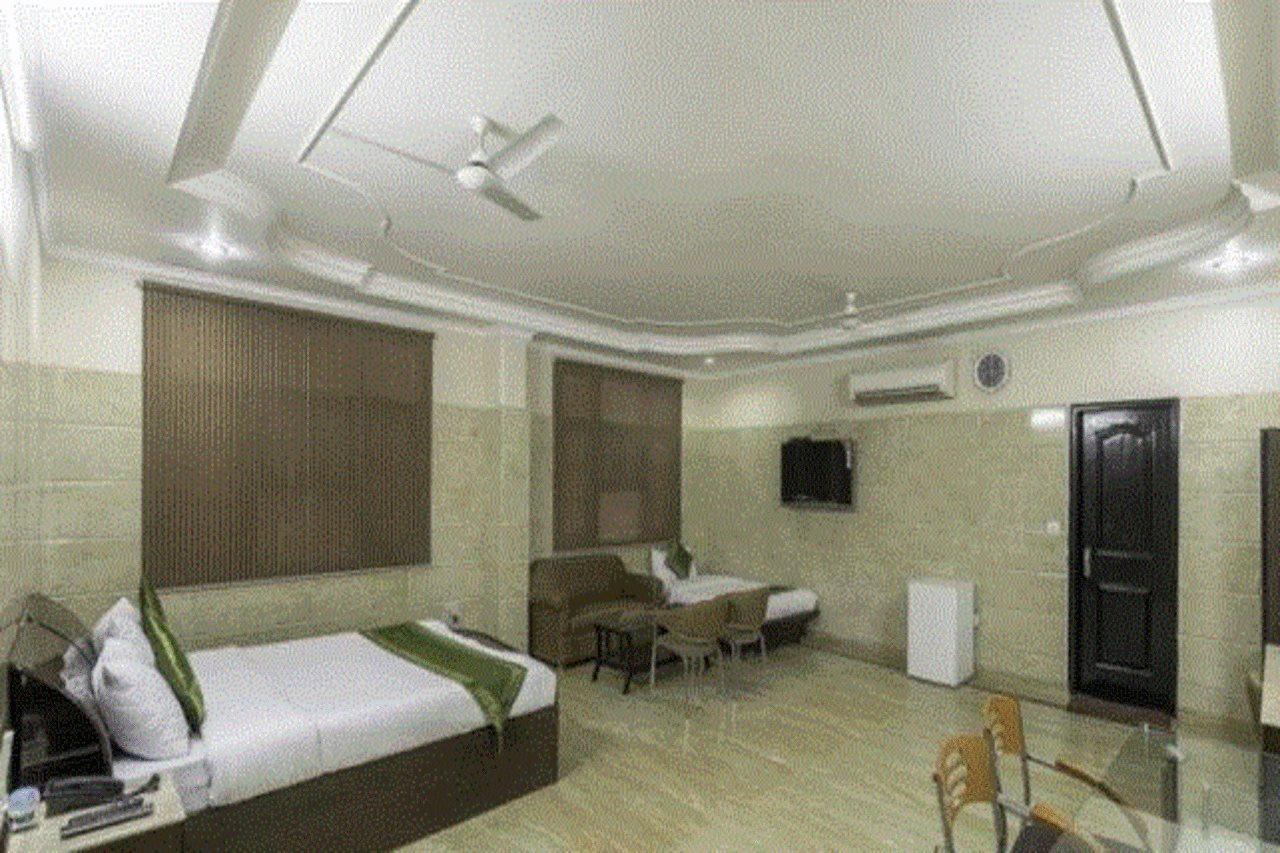 Treebo Trend Singh Sons Karol Bagh Hotel New Delhi Exterior photo